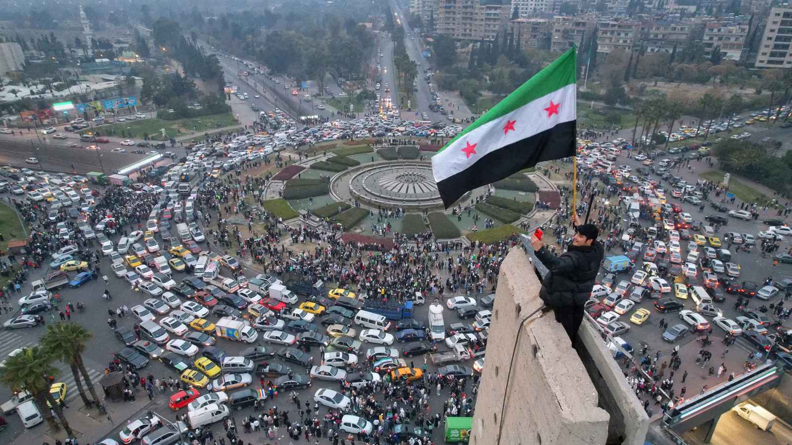 عاجل : سوريا .. الدم والفوضى الطائفية والدمار!!